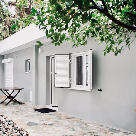 Minimal Residence Near The Beach Loutráki Exterior foto